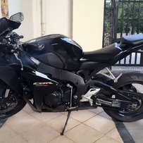 肇庆代友出售08CBR1000“鹦鹉”