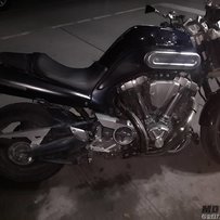 东莞出雅马哈 1700cc mt-01